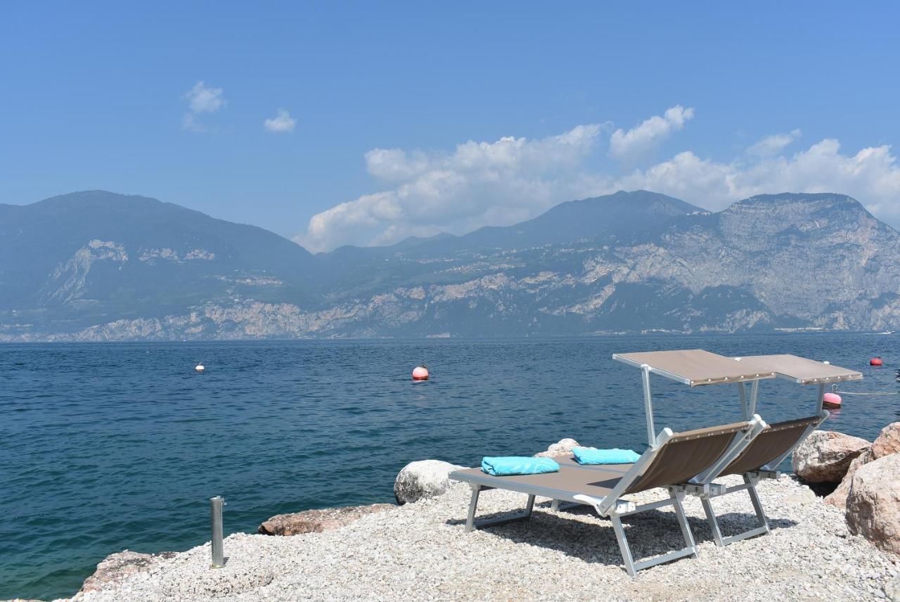 Hotel Garni Vela D'Oro Brenzone sul Garda Exterior photo