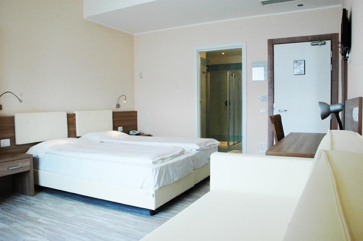 Hotel Garni Vela D'Oro Brenzone sul Garda Exterior photo