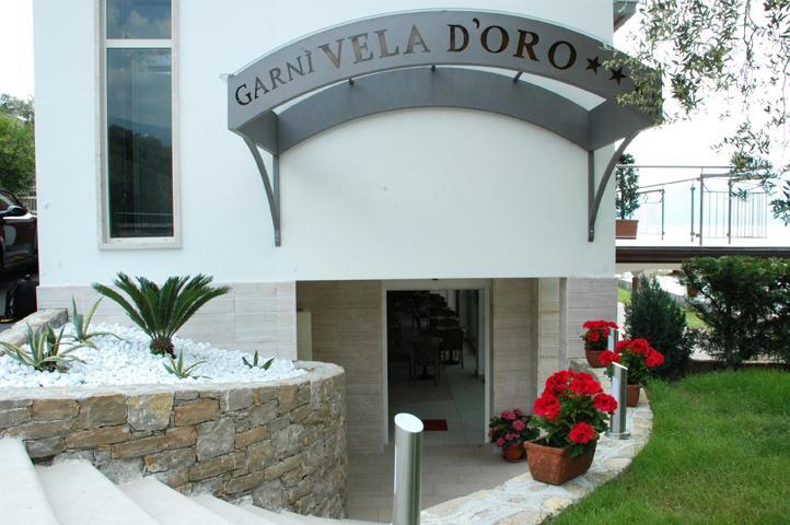 Hotel Garni Vela D'Oro Brenzone sul Garda Exterior photo