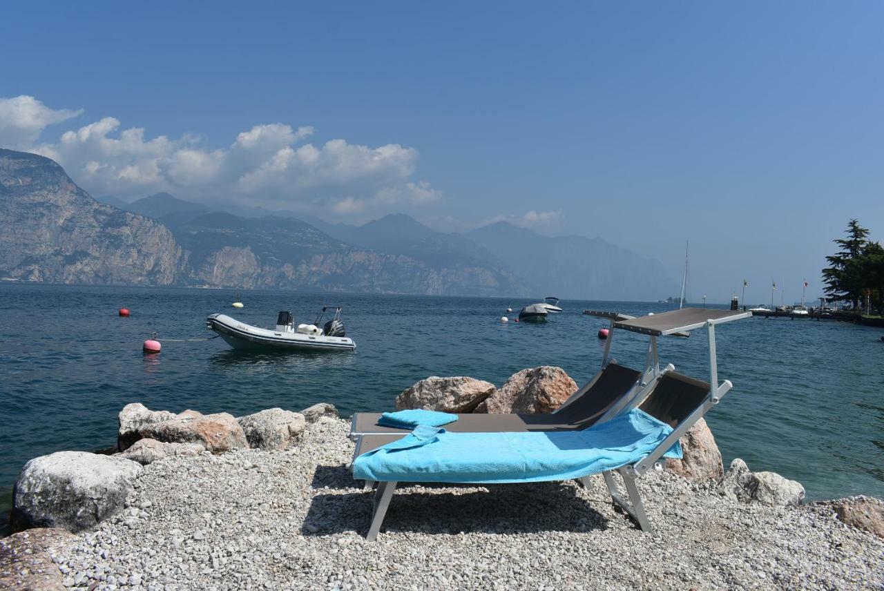 Hotel Garni Vela D'Oro Brenzone sul Garda Exterior photo